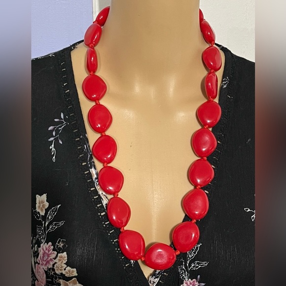 Vintage Boho Chunky Plastic Red Bead Knotted String Necklace 26” length - Picture 6 of 6